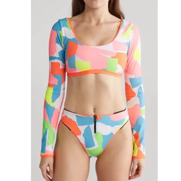Maaji Fire Besti Mimmi Reversible Swim Top - Picture 3 of 6